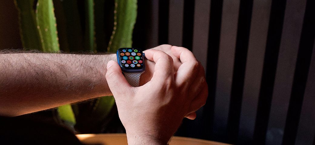 The Best Apple Watch Bands for Larger Wrists